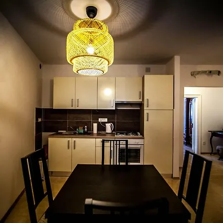 Apartment Arboretum *